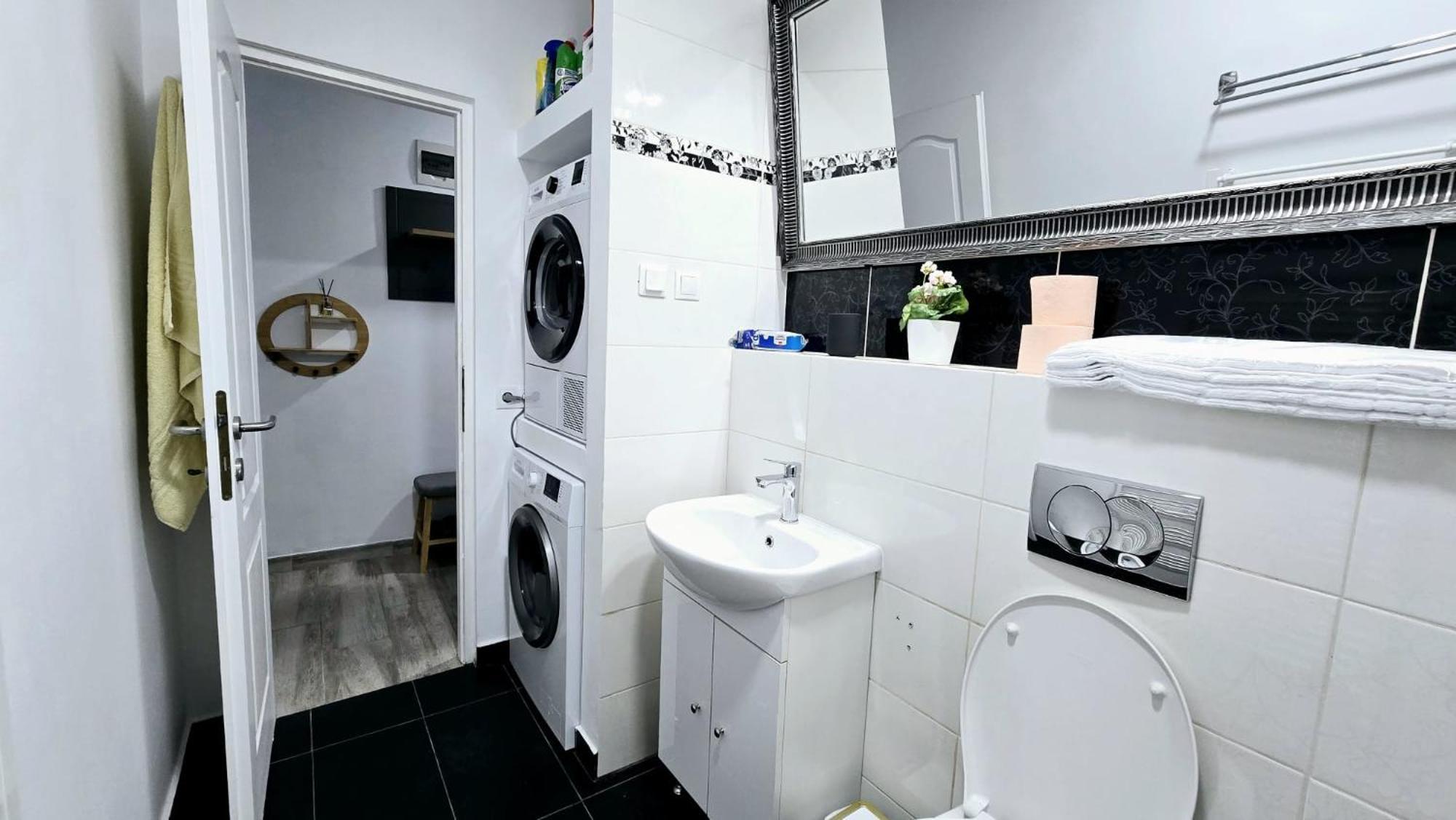 Apartament 3 Camere Hd هونيدوارا المظهر الخارجي الصورة