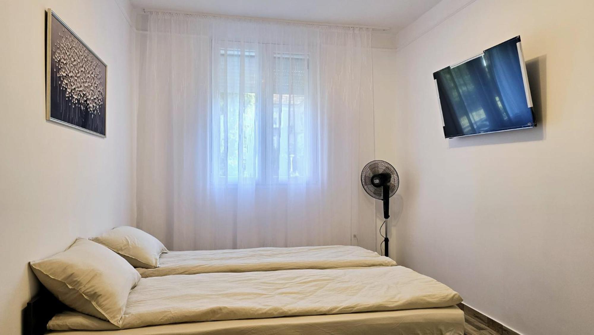 Apartament 3 Camere Hd هونيدوارا المظهر الخارجي الصورة